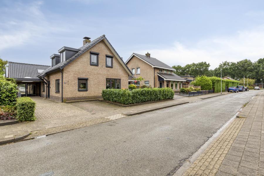 Broekhuizenstraat 25