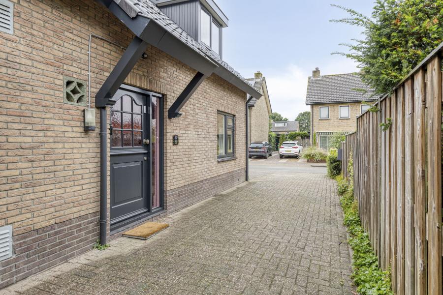 Broekhuizenstraat 25