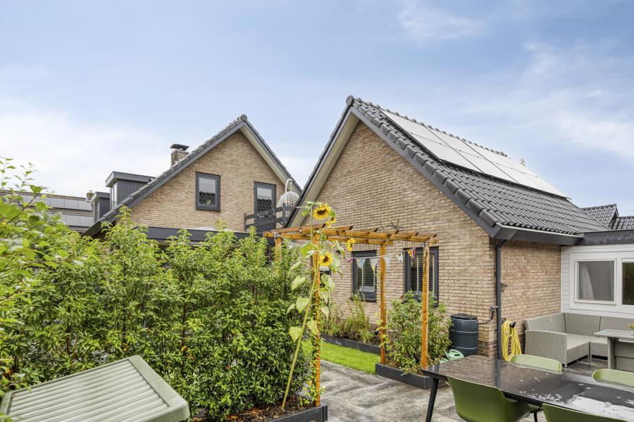 Broekhuizenstraat 25