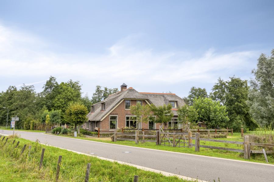 Damweg 98
